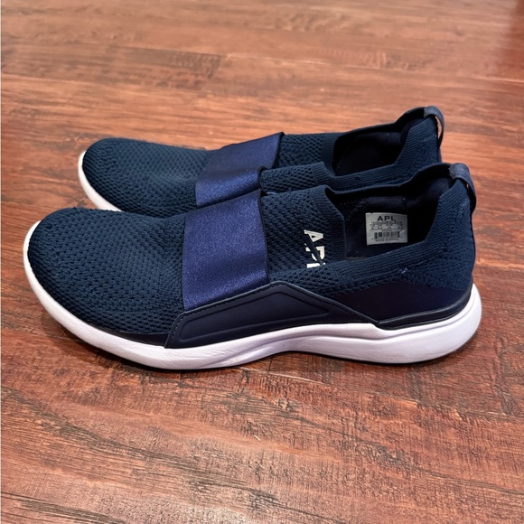 APL shoes - Picture 3 of 4